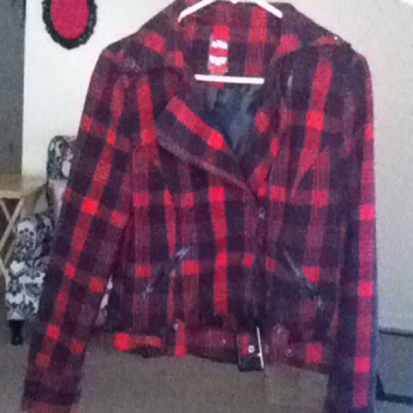 Coat. - Picture 1 of 3