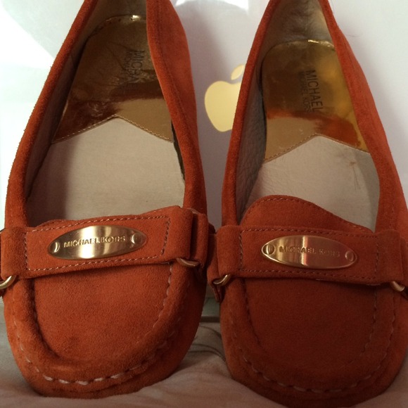 ❗️SOLD❗️Authentic MICHAEL KORS Loafers - Picture 2 of 4