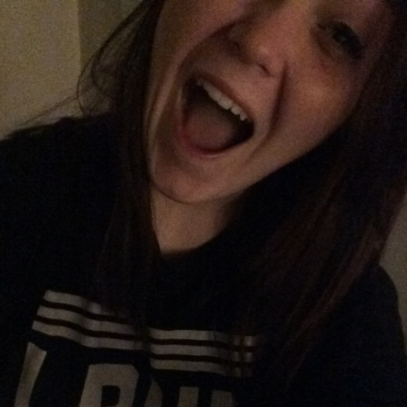 Meet your seller ???? - Picture 2 of 4