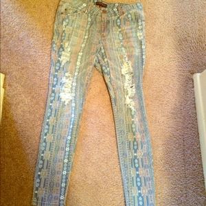 Forever 21 distressed pattern jeans