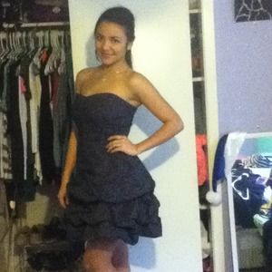 Strapless,polka dotted,short dress