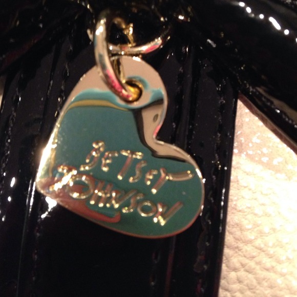 Sold! - Picture 3 of 4