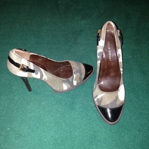 Camoflage stilettos size 10