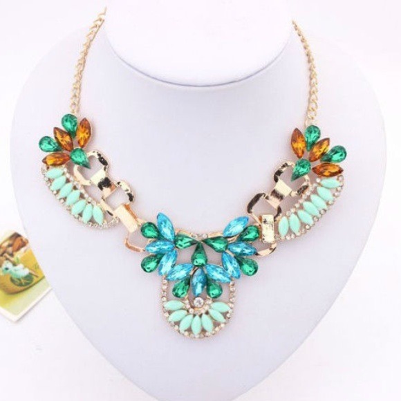 Retro Fashion Glam Statement Necklace!
