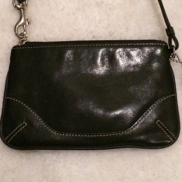 Coach wristlet - Picture 2 of 3