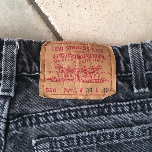 Vintage Ombré Levi denim shorts - Picture 3 of 4