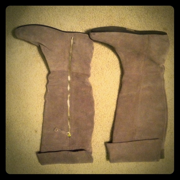 Steve Madden grey boots