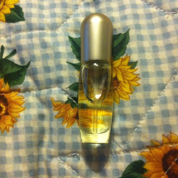 Set of mini perfumes