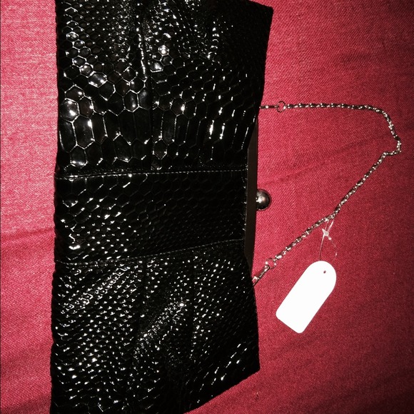 Clutch 👛 - Picture 2 of 3