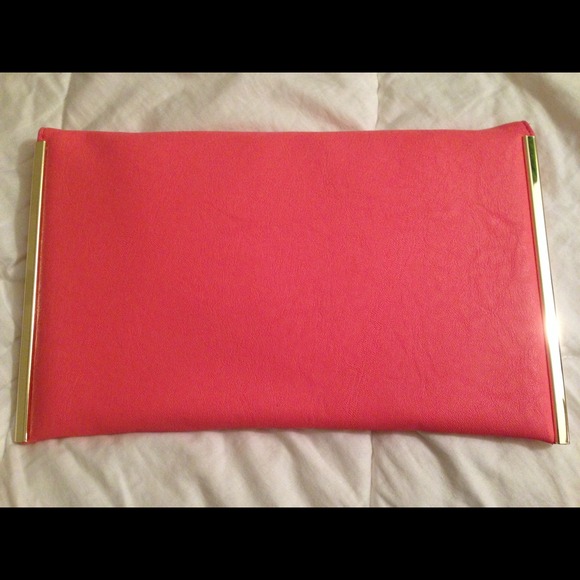SOLD Host Pick: Asos Envelop clutch - Picture 2 of 3