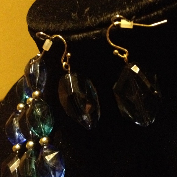 NWOT 3 Layer Beaded Necklace Set - Picture 3 of 4