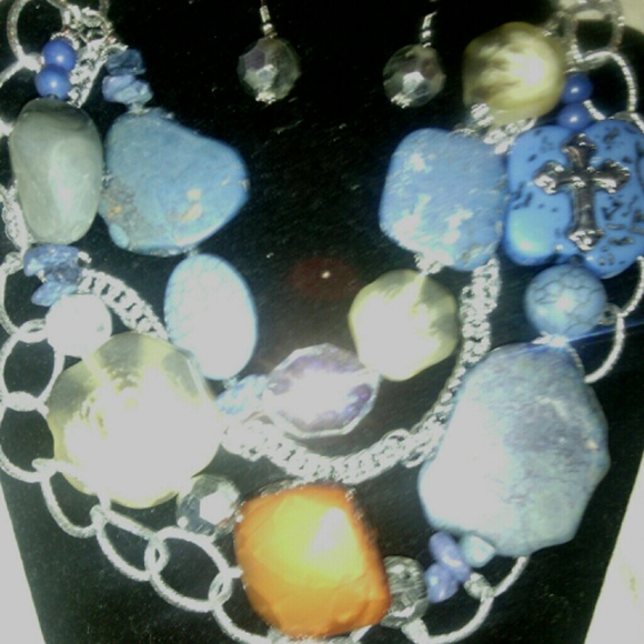 Accessories - Picture 4 of 4