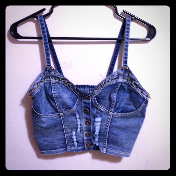 Studded Distressed Denim Crop NWOT - Picture 1 of 3