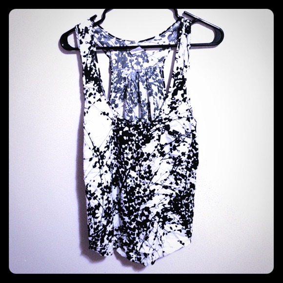 Floral Tank - Picture 1 of 4