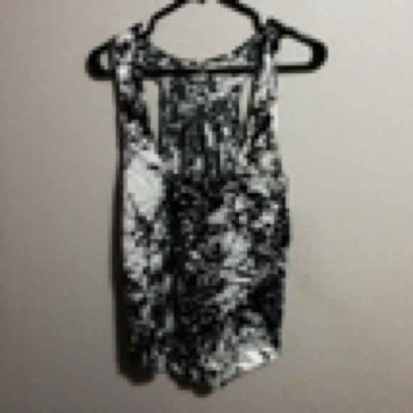 Floral Tank - Picture 2 of 4