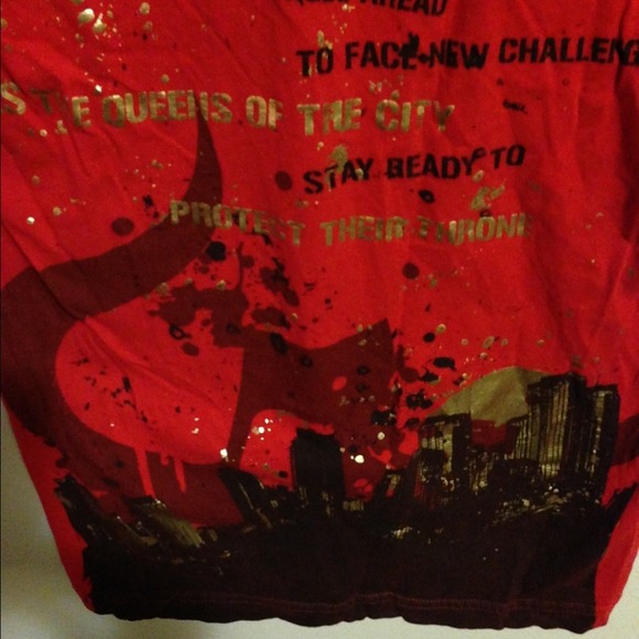 Kallusive Deep V Tee - Picture 3 of 3