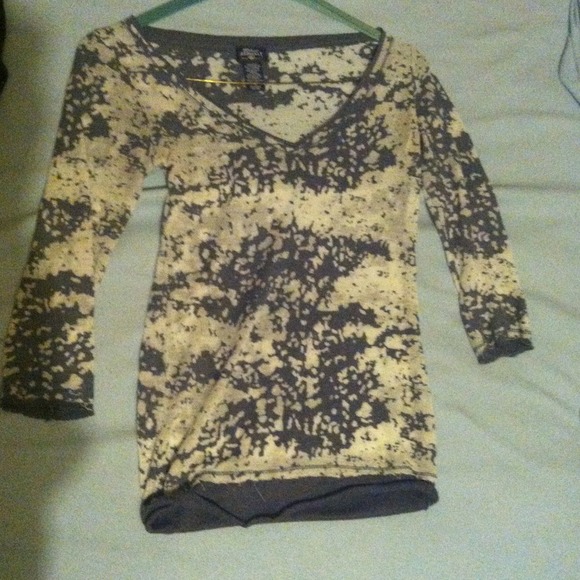 3/4 sleeve waffle shirt