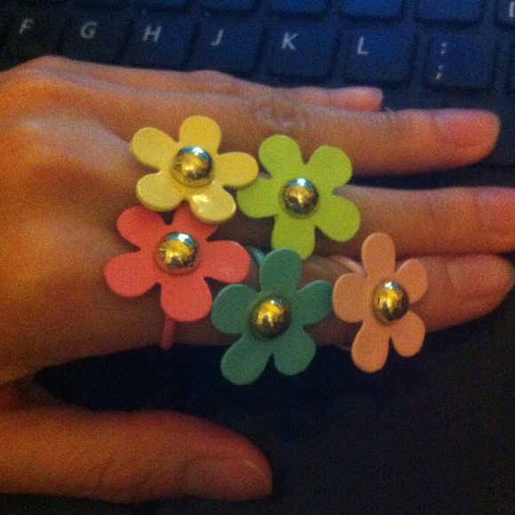 ✨5 Spring flower rings ✨🎀