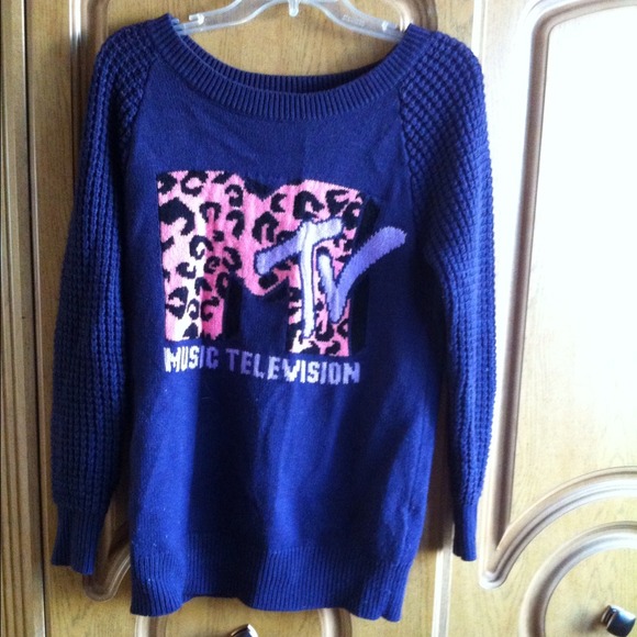 Sweaters - MTV sweater