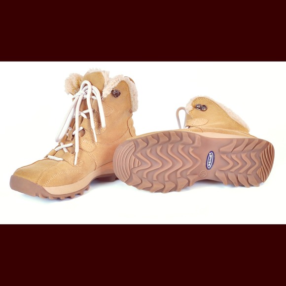 Dr. Scholls Suede Boots