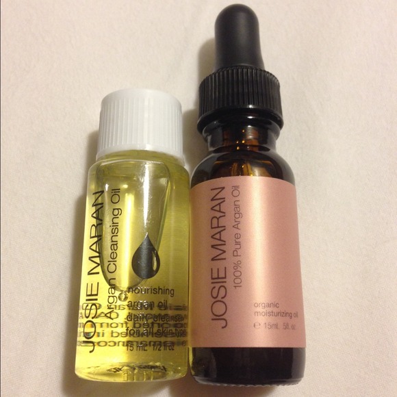 ⭕️TRADED⭕️Josie Maran Bundle