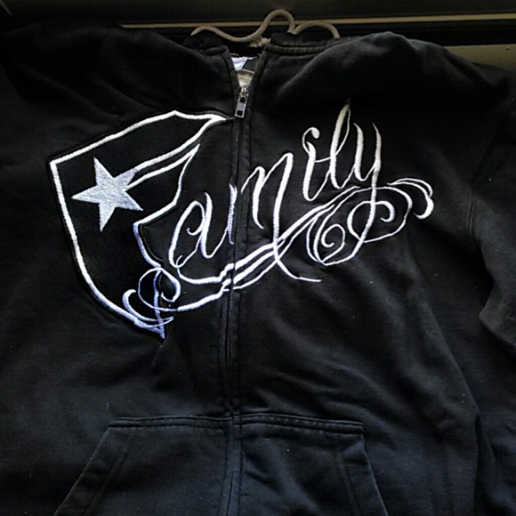 Famous Jacket - Picture 4 of 4