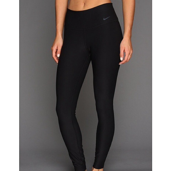 SOLD ⭐️ Nike leggings
