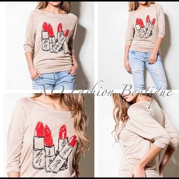 Long sleeve lipstick tee 💄 - Picture 1 of 1