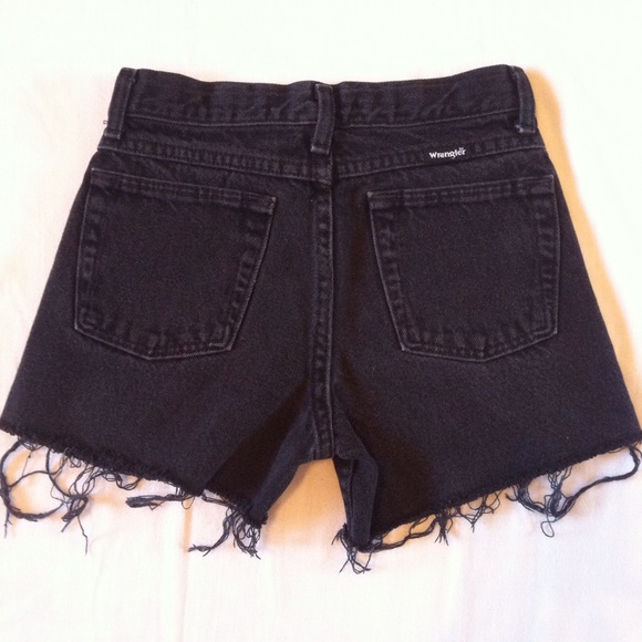High Rise/Waisted Shorts - Picture 2 of 4