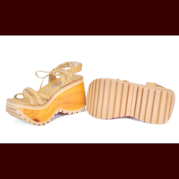 WANTED Cork Tie Sandals