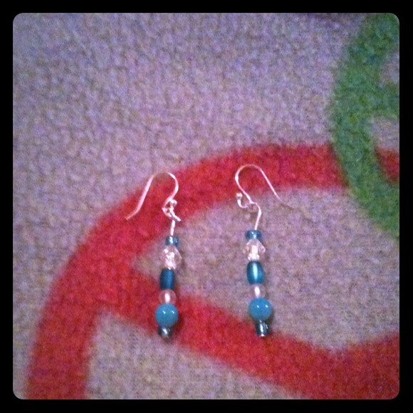 Blue & clear earrings~
