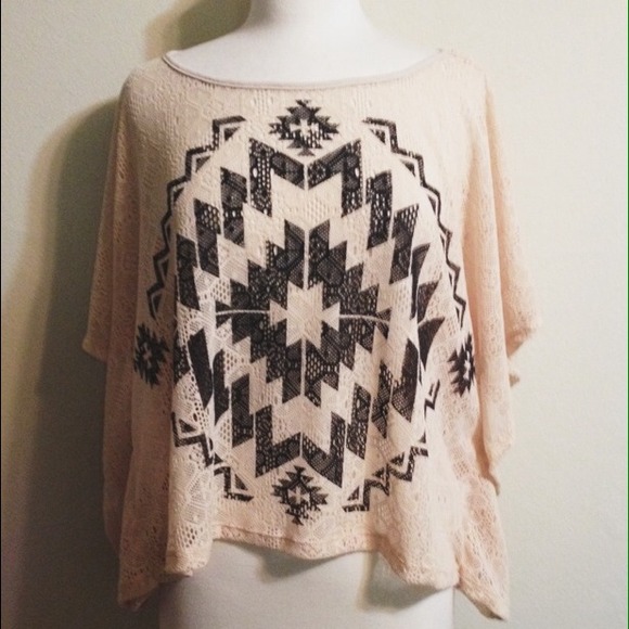 Aztac oversized top