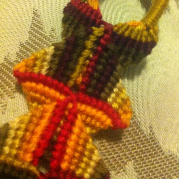 NEW! Boho Handmade friendship bracelet w/ button! - Picture 3 of 4