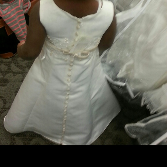 Flower girl dress - Picture 2 of 3