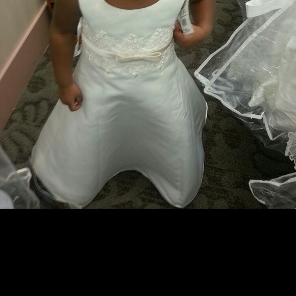 Flower girl dress - Picture 3 of 3