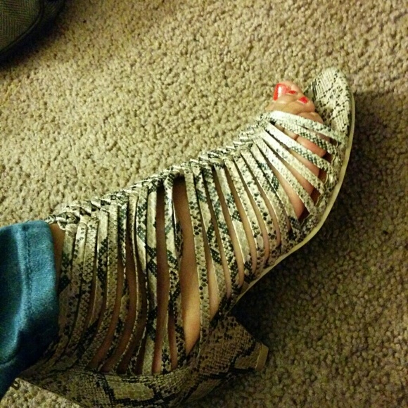 Rampage Strappy Kitten Heels