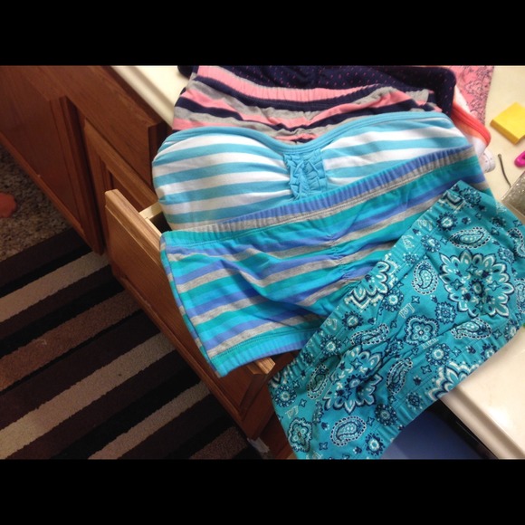 ❌❌Sold in bundle❌❌Lot of bandeaus