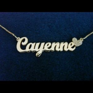 CAYENNE SPARKLING HEART NAME NECKLACE SILVER