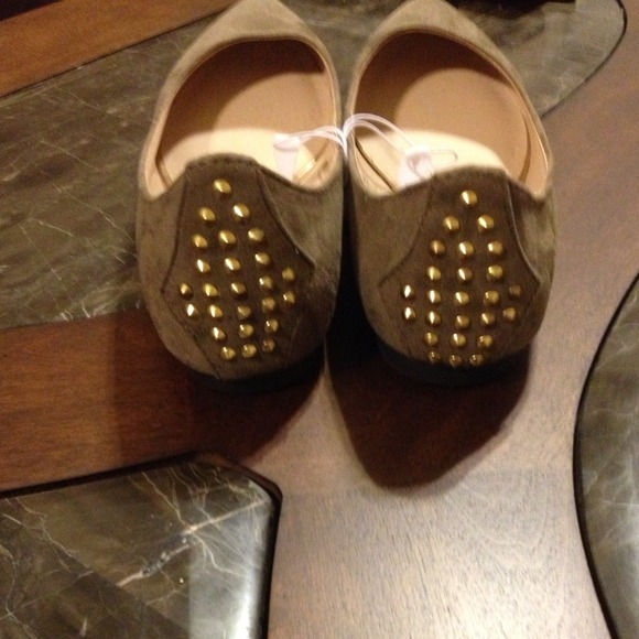CUTE FLATS! FINAL REDUCTION!!!!! NO MORE OFFERS!