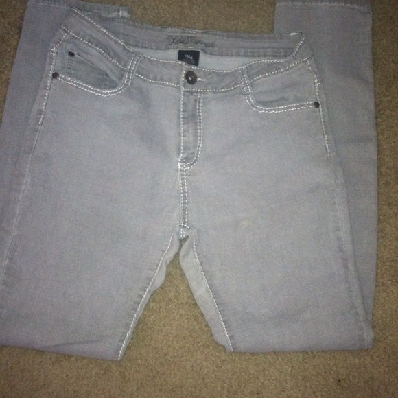 High waisted jeans