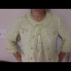 Gorgeous St. John Chanel style jacket