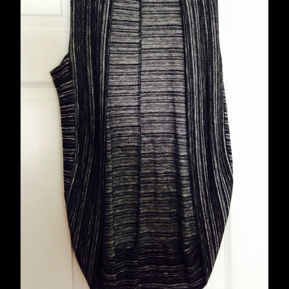 Black and white vest cardi!!