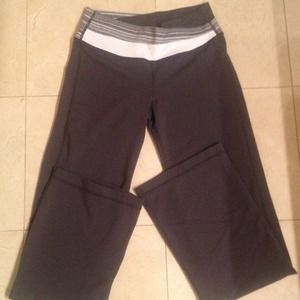 Lululemon Size 6 gray pants/top bundle for @jc31