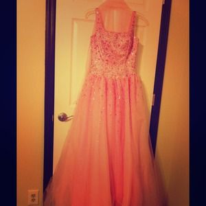 Pink Ballgown Prom/Formal Dress
