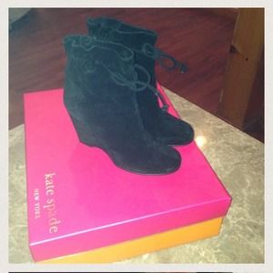 Comfy classy super chic ankle boots💋