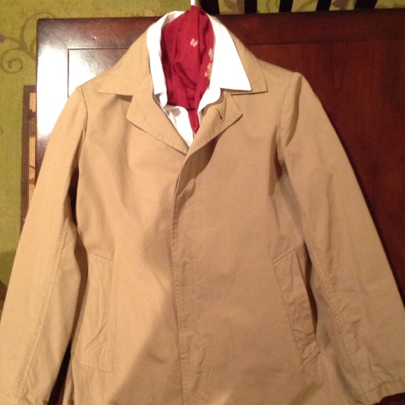 Trench - Relaxed Fit - closet Staple - Picture 4 of 4