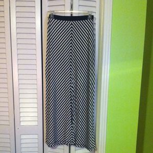 Maxi skirt
