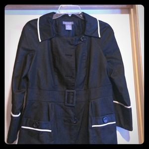 Classic navy/white jacket with belted waist
