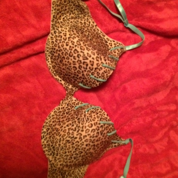 Leopard print bra 36C