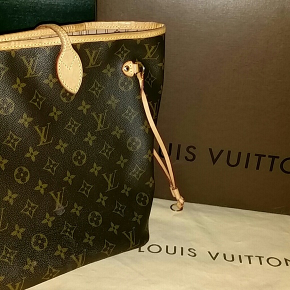 ● SOLD to @tynoa22 ●